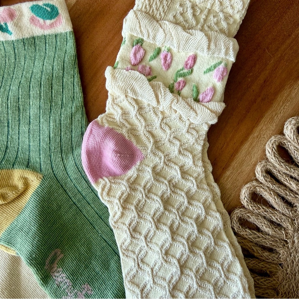 Floral and Patterned Socks Set - Picture 2 of 3